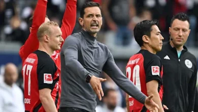 صورة آينتراخت فرانكفورت يعلن تجديد عقد المدير الفني للفريق