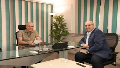 صورة بالصور.. الرئيس التنفيذي لمجموعة روتانا للموسيقى يزور مكتبها بالقاهرة
