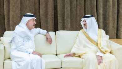 صورة أمير الشرقية يعزي الناصر في وفاة والدته  أخبار السعودية