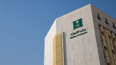 صورة «التجارة»: ضبط أكثر من 35 ألف منتج مغشوش لهواتف ذكيّة وملحقاتها  أخبار السعودية