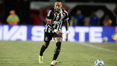 صورة اصطدام نيمار بلاعب فيتوريا يحبس أنفاس جماهير سانتوس  أخبار السعودية