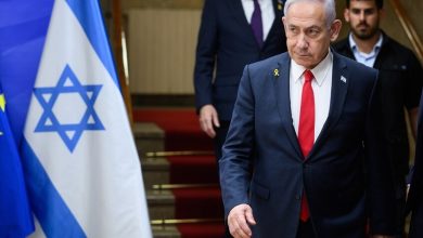 صورة لابيد: الهجمات العنيفة ضد من يطالب بعودة الرهائن في غزة نتاج تحريض من آلة سم عنيفة تقودها الحكومة