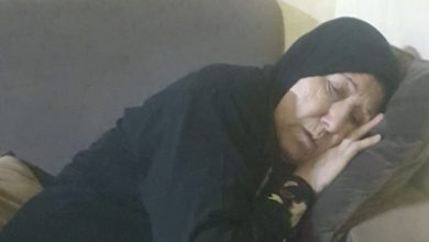 صورة الاحتلال يقتحم منزل مدير عام نادي الأسير ويعتدي على عائلته ويعتقل نجله