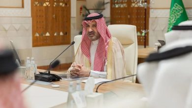 صورة الأمير فيصل بن سلمان يرأس الاجتماع الأول للجنة الإشرافية العليا لمشروع «تاريخ الحج والحرمين الشريفين»
