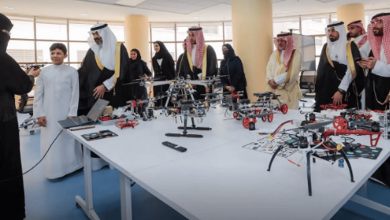 صورة وزير الاتصالات يزور جامعة الملك خالد ويشيد بجهود المبتكرين لدعم اقتصاد عسير الرقمي