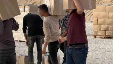 صورة صور: مؤسسة إغاثة غزة تبدأ توزيع المساعدات الغذائية في القطاع