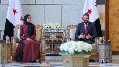 صورة عاشت معي في مغارات وتنقلنا في 49 سكنا خلال سنوات التهجير والنزوح (فيديو)