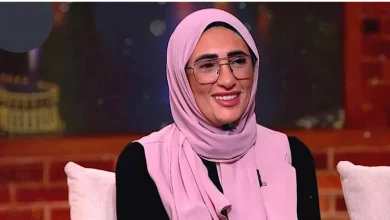 صورة موعد ومكان جنازة والدة المخرجة سارة وفيق