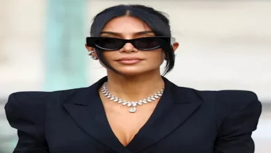 صورة كيم كارداشيان تحول منزلها إلى قرية كريسماس لاستقبال ديسمبر- (صور)