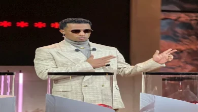 صورة محمد رمضان يهدي “أنا رئيسها” لنجم “الزمالك” شيكابالا