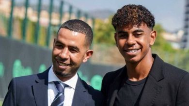 صورة والد لامين يامال بغضب: احترموني.. أنا مريض!  أخبار السعودية