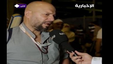 صورة "توقفت قدماي وبكيت".. حاج لبناني يصف لحظة رؤيته للكعبة بعد طول انتظار
