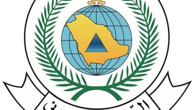 صورة الدفاع المدني بالباحة يباشر حريقًا في أشجار وأعشاب في محافظة المندق