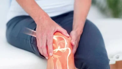 صورة برودة الشتاء وآلام المفاصل.. لماذا يزداد الألم مع انخفاض الحرارة؟