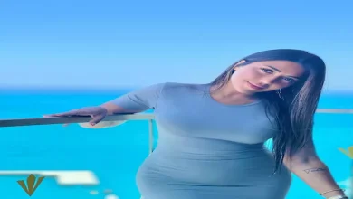 صورة سارة سلامة على البحر بفستان أنيق.. ما وراء اختيار هذا التصميم؟