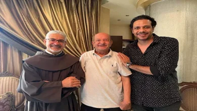 صورة بالصور.. أول ظهور للفنان لطفي لبيب بعد خروجه من العناية المركزة