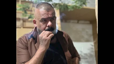 صورة بالصور.. منذر رياحنة يعود إلى الدراما الخليجية في “أعوام الظلام”