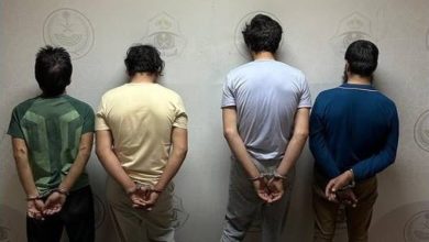 صورة المدينة المنورة: القبض على 3 مقيمين ووافد لترويجهم 1.7 كيلوجرام من الشبو  أخبار السعودية
