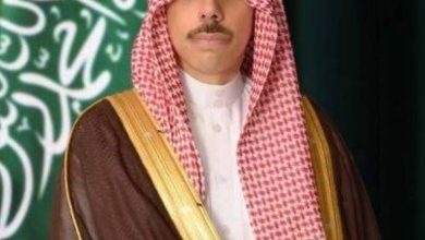 صورة فيصل بن فرحان يبحث التطورات الإقليمية والدولية في اتصال مع وزير خارجية المملكة المتحدة  أخبار السعودية