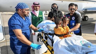 صورة وصول التوأم الملتصق الجامايكي «أزاريا وأزورا إيلسون» إلى الرياض  أخبار السعودية