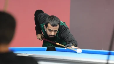 صورة حكام سعوديون يسطّرون حضورًا دوليًا لافتًا في بطولة البلياردو العالمية بجدة