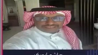صورة خبير ذكاء اصطناعي يوضح كيف تُستخدم تقنيات خفية لخداع أنظمة الذكاء الاصطناعي