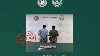 صورة القبض على شخصين لترويجهما أقراصًا خاضعة لتنظيم التداول الطبي بالرياض