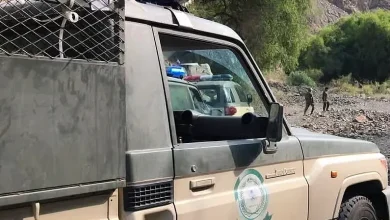 صورة دوريات الإدارة العامة للمجاهدين بمكة تقبض على شخص لترويجه مادة الحشيش المخدر