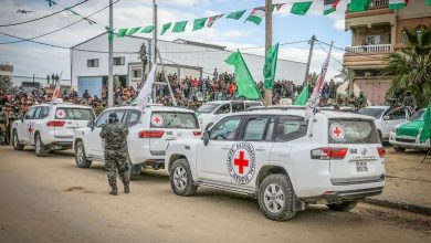 صورة بموافقة اسرائيلية ..الصليب الأحمر وكتائب القسام تستعدان لدخول الشجاعية للبحث عن جثث أسرى
