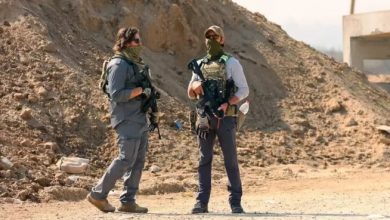 صورة عنصر أمن أميركي يستقيل ويكشف عن انتهاكات خطيرة بمراكز المساعدات في غزة