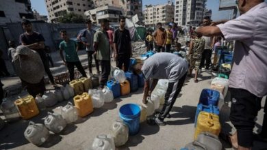 صورة بدء تنفيذ مشروع إماراتي لنقل المياه من مصر إلى جنوب غزة