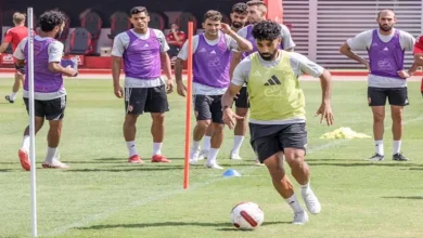 صورة “جلسة ريبيرو وتواجد الخطيب”.. كواليس مران الأهلي اليوم استعدادا لمواجه