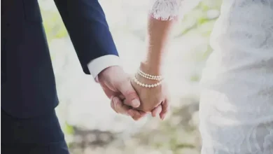 صورة “عشان يكملوا فلوس الفرح”.. حيلة غريبة من زوجين لإقامة حفل زفافهما