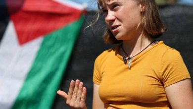 صورة غريتا ثونبرغ على متن أسطول مساعدات يتجه إلى غزة لكسر الحصار  أخبار السعودية