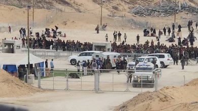 صورة المبعوث الاميركي ويتكوف يصل إلى مركز توزيع المساعدات في رفح