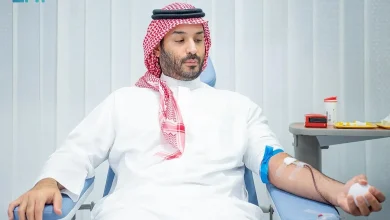 صورة ولي العهد يتبرع بالدم في بادرة كريمة.. ويُطلق الحملة الوطنية السنوية للتبرع بالدم