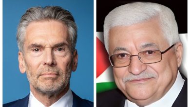 صورة الرئيس يتلقى اتصالا هاتفيا من رئيس الوزراء الهولندي