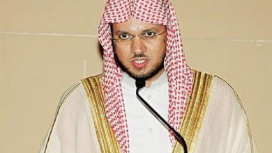 صورة خطيب المسجد النبوي يوضح إعجاز القرآن الكريم: أحسن الأحاديث المُنزلة من