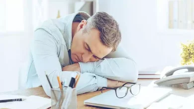 صورة هل تشعر بالنعاس دائما؟.. إليك الأسباب