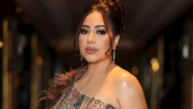 صورة بوسي بإطلالة جريئة.. كيف نسقت اللوك؟