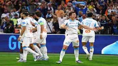 صورة بعد فوزه بأفضل نادِ .. باريس سان جيرمان يسقط أمام مارسيليا في الدوري ا