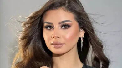 صورة منة عرفة بإطلالة جريئة.. ما سر اللوك؟