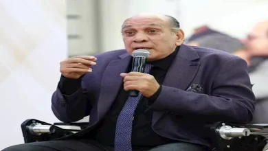 صورة تطورات الحالة الصحية لـ منير مكرم بعد نقله للمستشفى