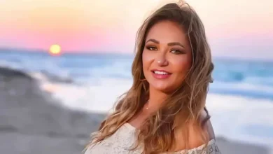 صورة بإطلالة صيفية أمام البحر.. ليلى علوي تستقبل شهر سبتمبر على طريقتها (صو