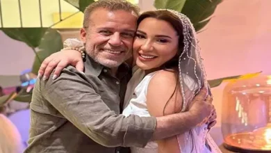 صورة من “الزيرو” لـ”الحجاب”.. كيف دعم شريف منير ابنته أسما في كل قراراتها؟