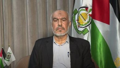 صورة “غازي حمد” يكشف تفاصيل محاولة الاغتيال الاسرائيلية الفاشلة في قطر