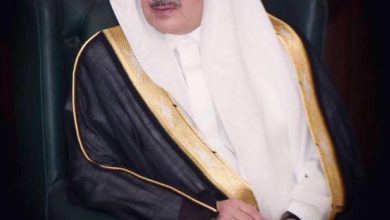 صورة أمير تبوك يواسي أسرة الحميد في وفاة فقيدها  أخبار السعودية