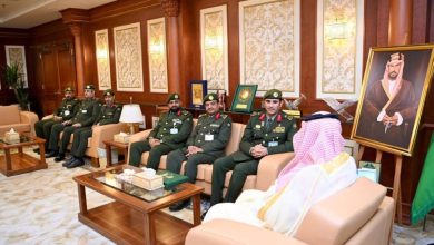 صورة نائب أمير جازان يطّلع على التقرير السنوي لأعمال الجوازات بالمنطقة  أخبار السعودية