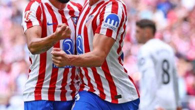 صورة برشلونة يقترب من الصدارة.. أتلتيكو يزلزل ريال مدريد في ديربي العاصمة  أخبار السعودية