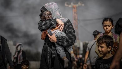 صورة مركز حقوقي فلسطيني؛ إسرائيل قتلت 130 طفلا و54 امرأة منذ وقف إطلاق النار بغزة
